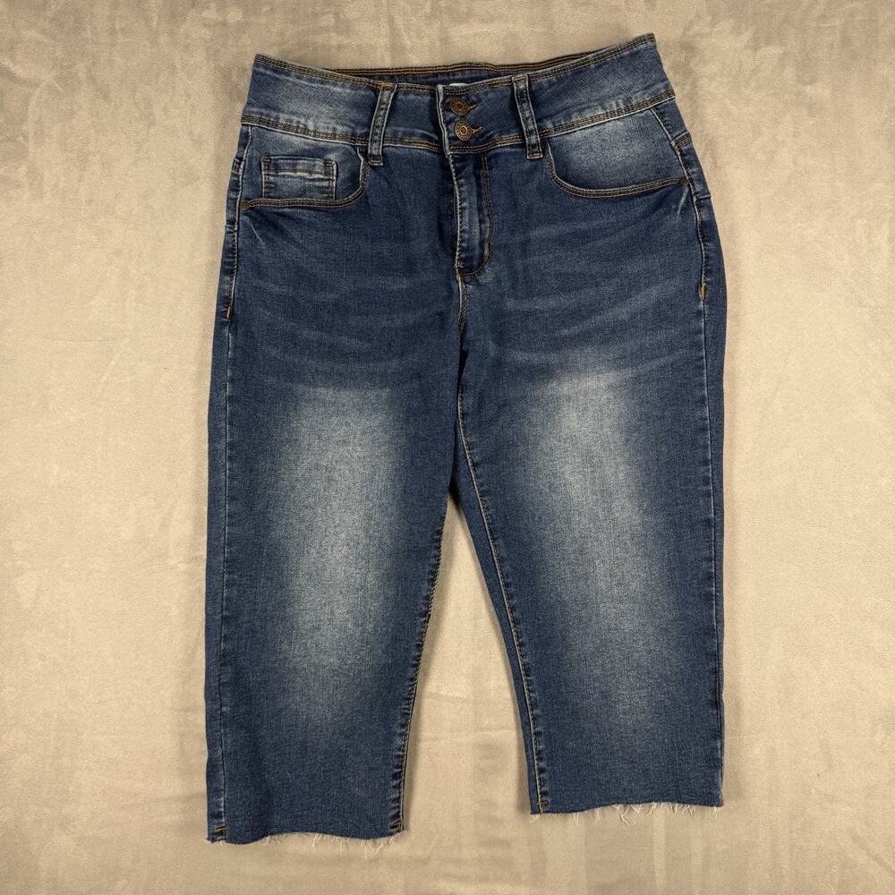 Honey & Bustle Women's 10P High Rise Slim Capri Jeans Med Wash Raw Hem Stretch